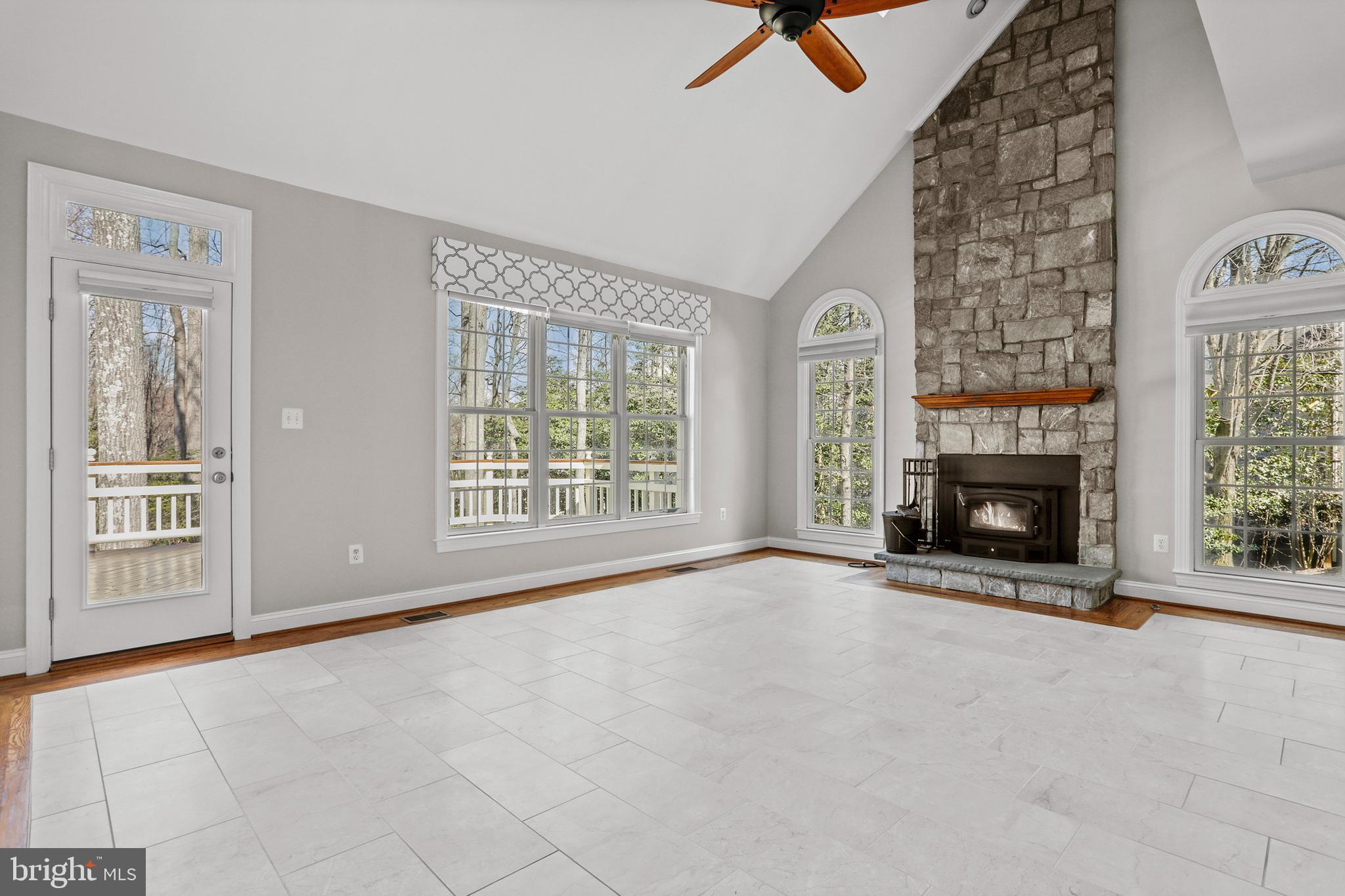 RESTON - Residential