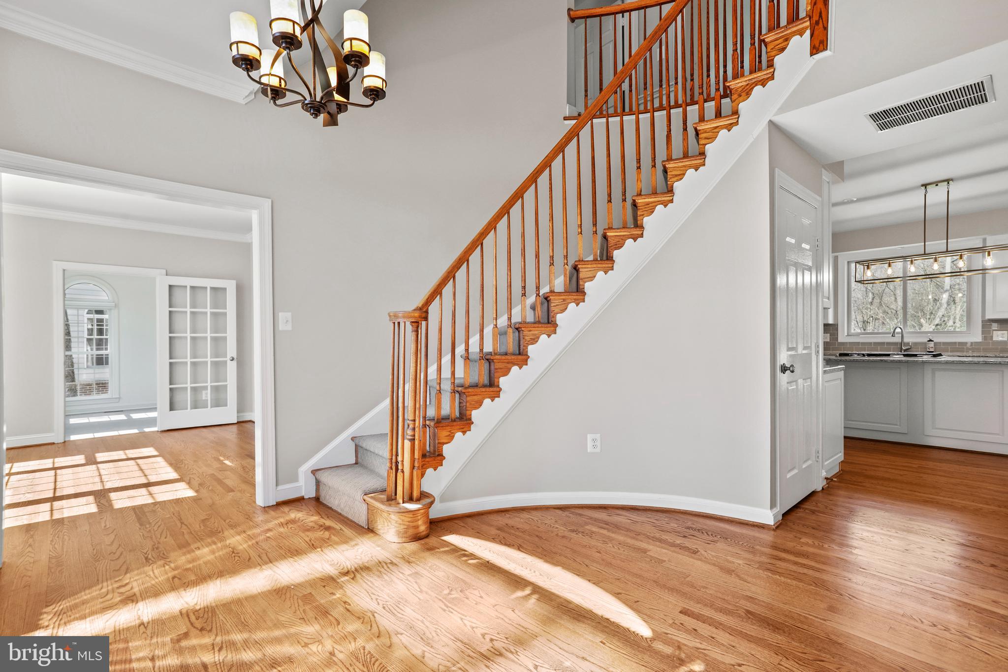 RESTON - Residential