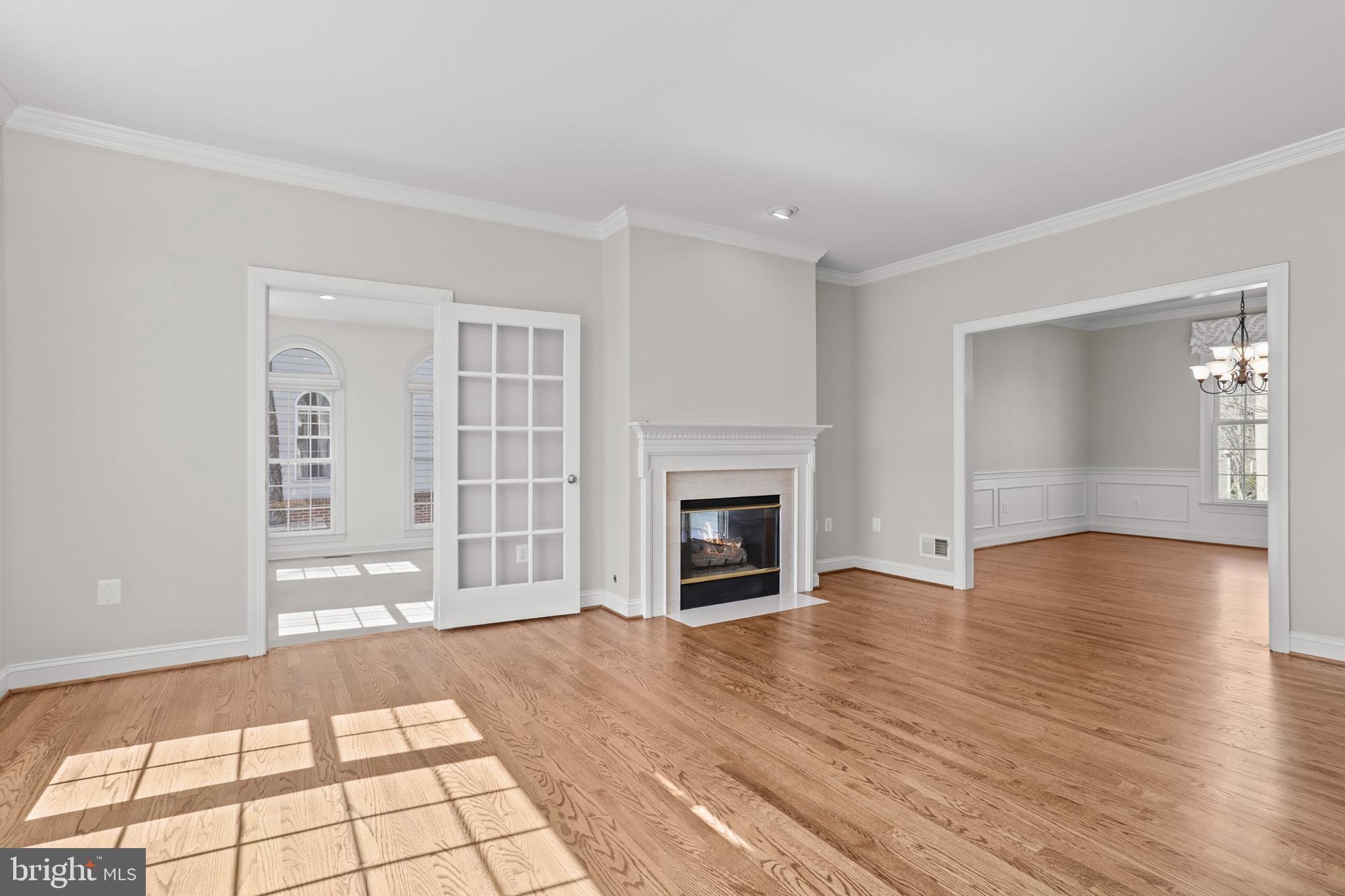 RESTON - Residential