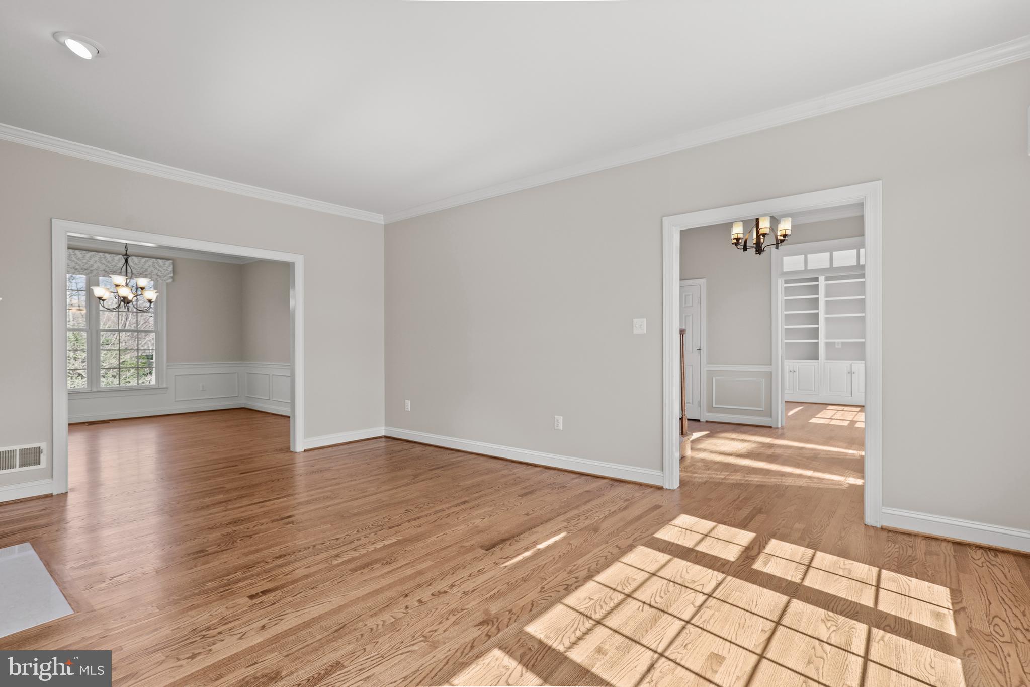 RESTON - Residential