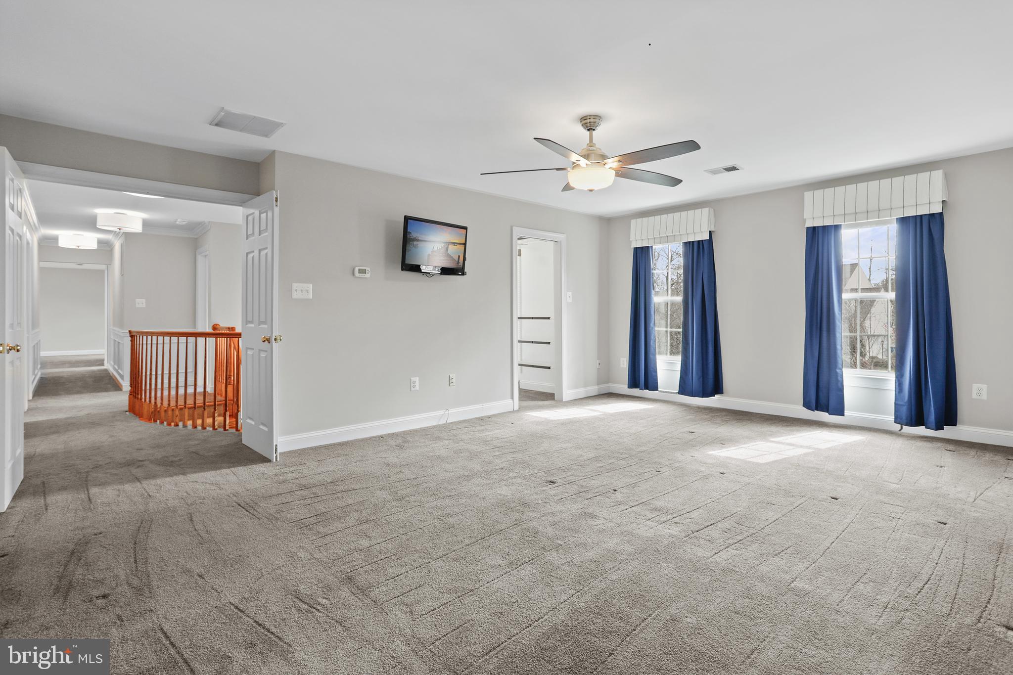 RESTON - Residential