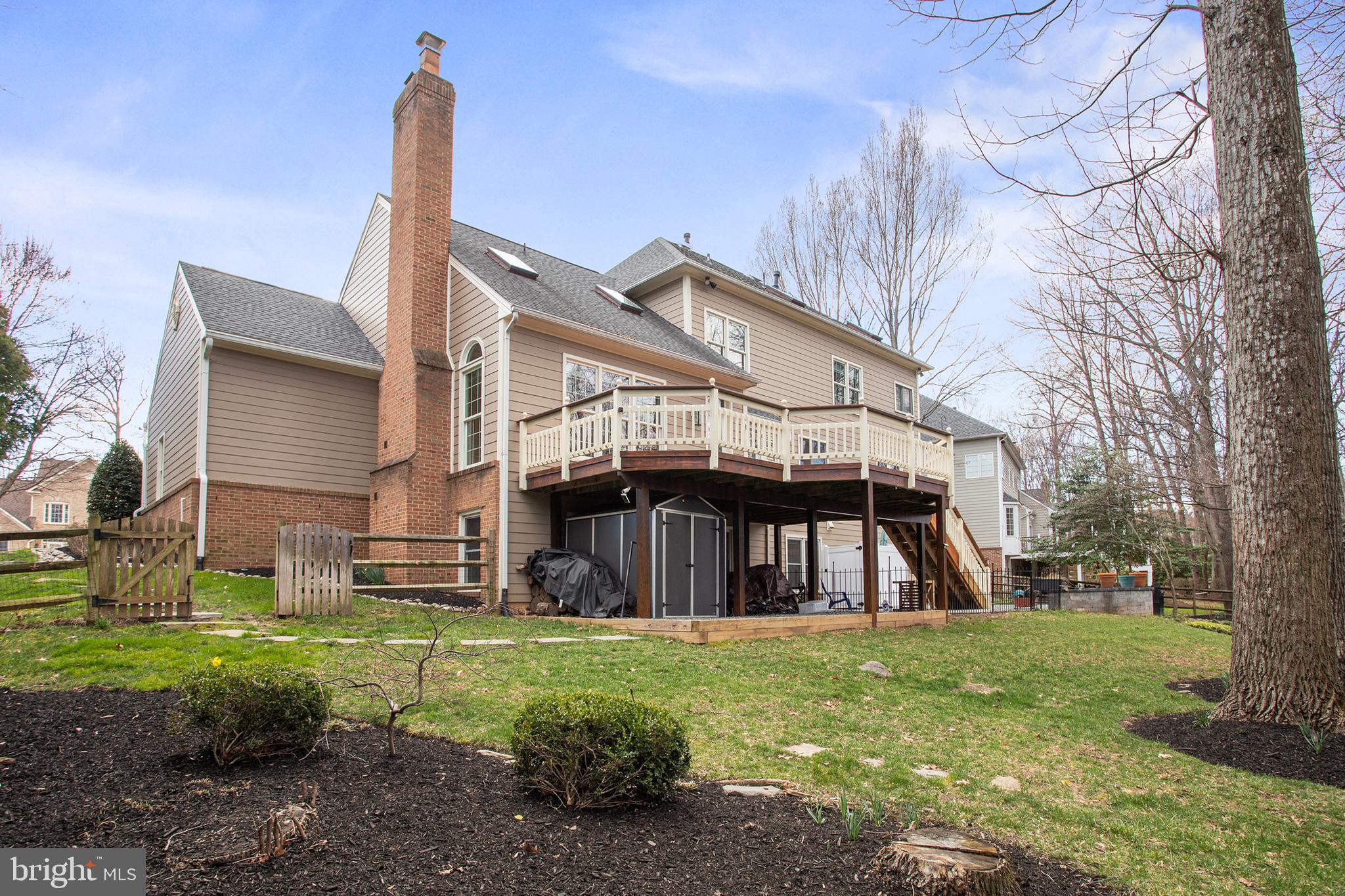 RESTON - Residential