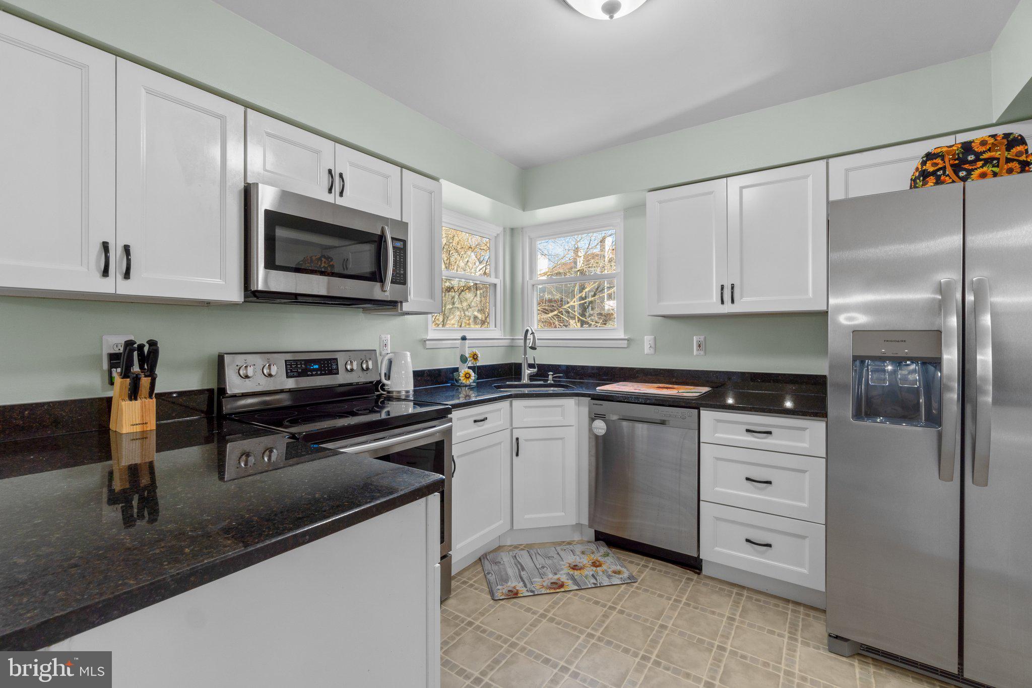 WOODLAND VILLAGE - Residential