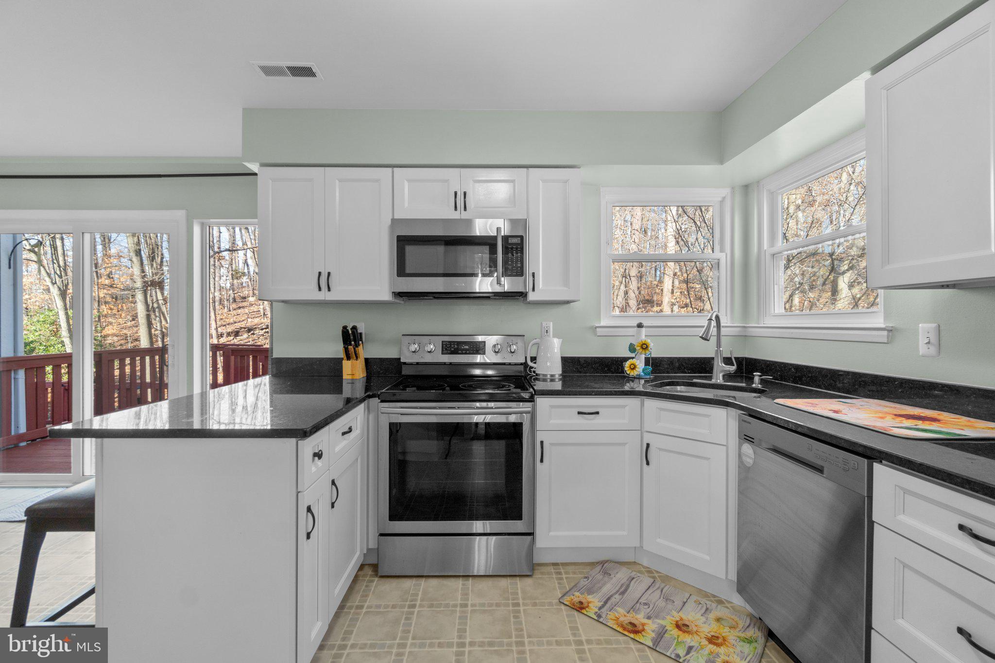 WOODLAND VILLAGE - Residential