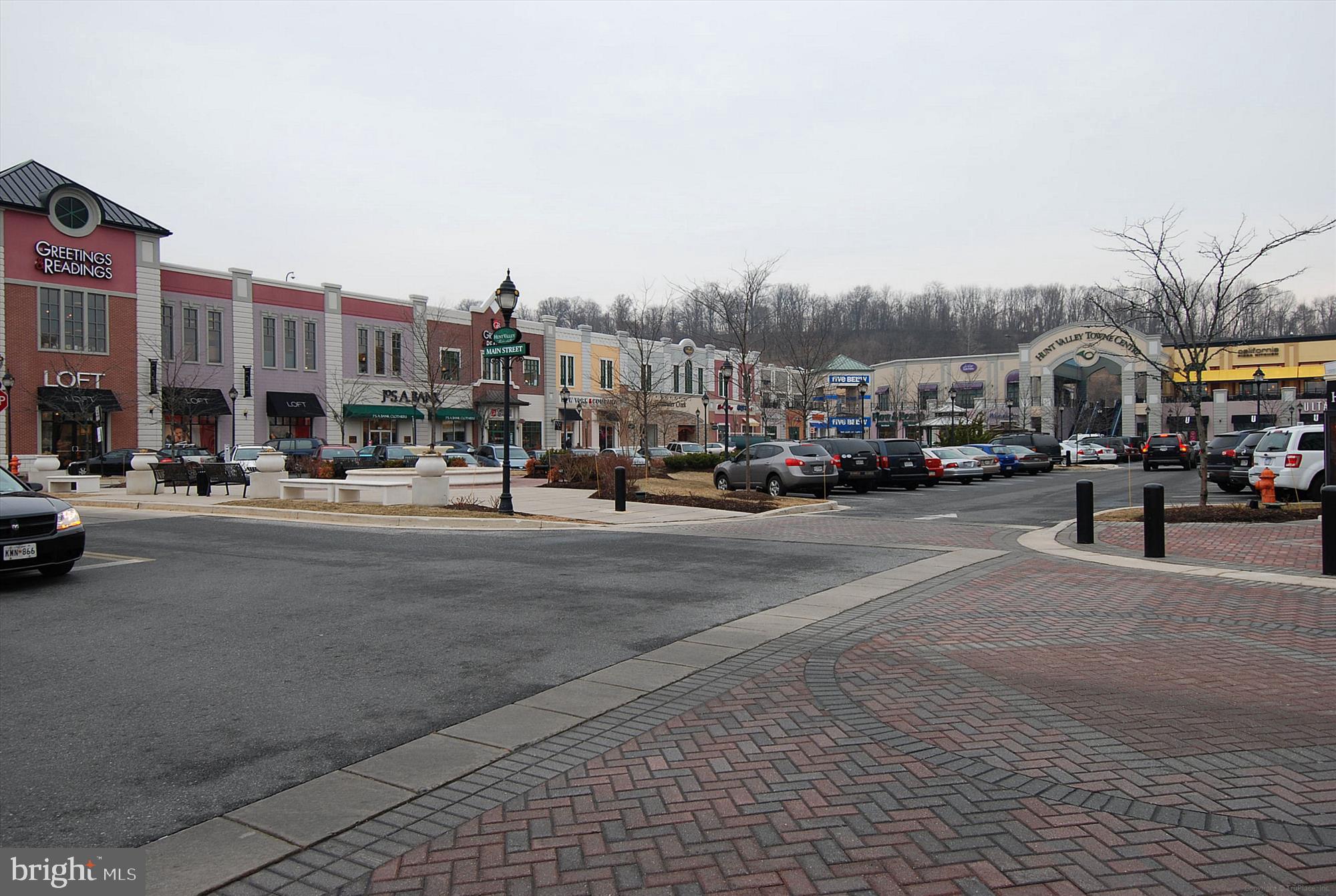 HUNT VALLEY CHASE - Residential