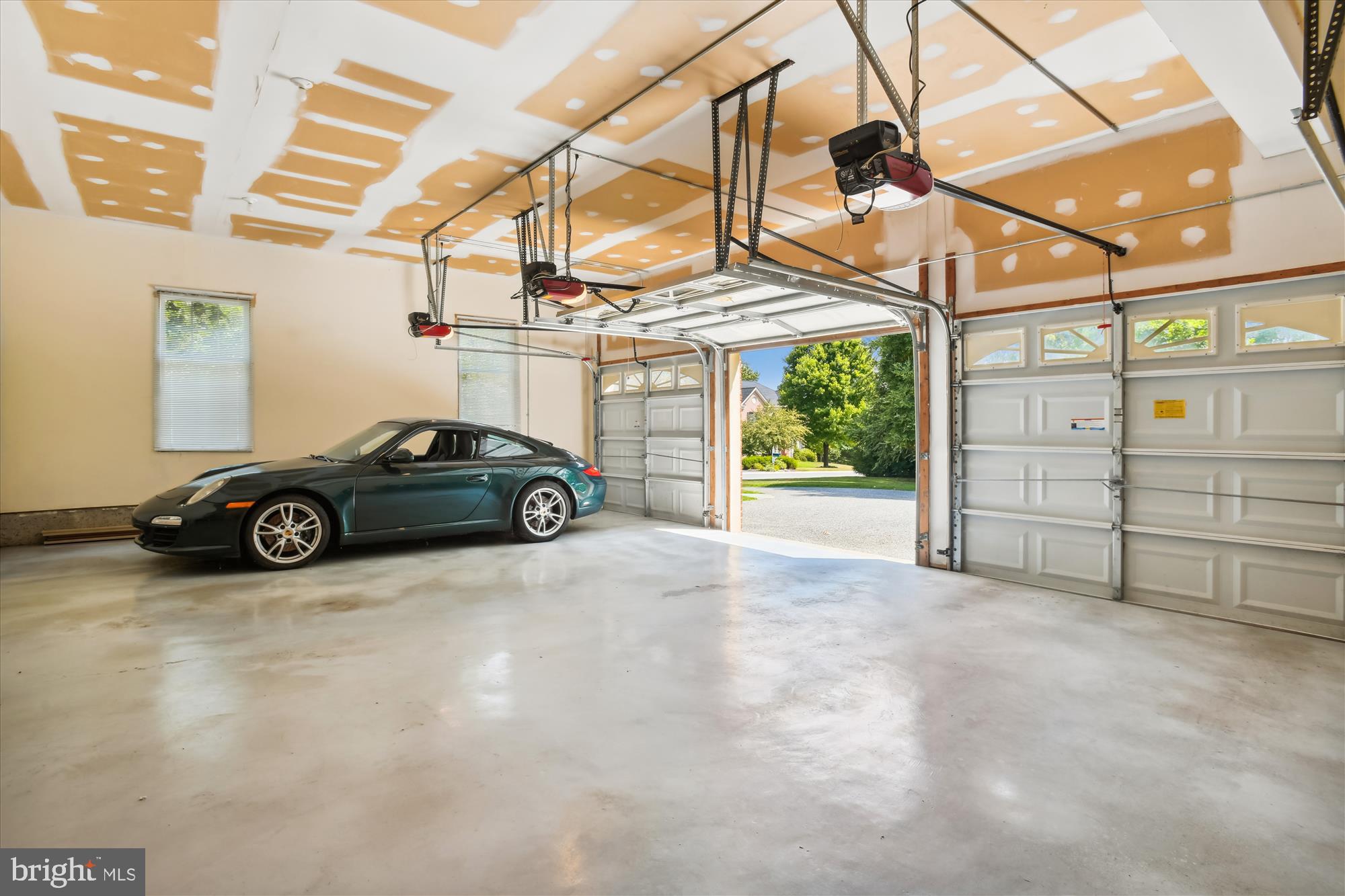 HUNT VALLEY CHASE - Residential