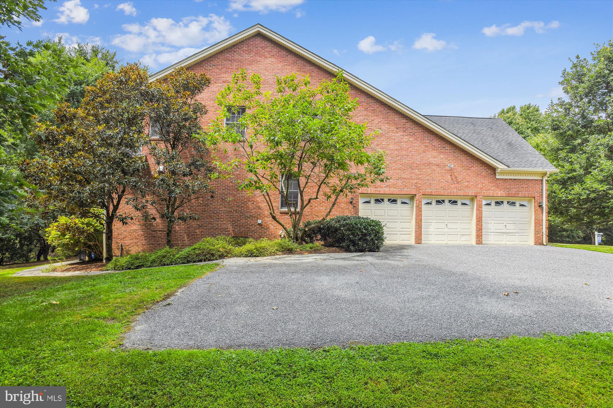 HUNT VALLEY CHASE - Residential