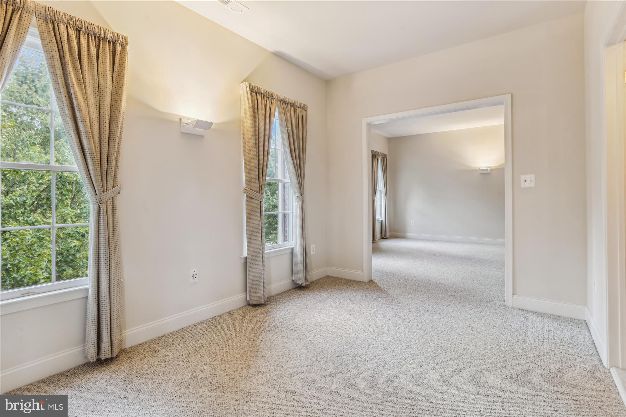 HUNT VALLEY CHASE - Residential