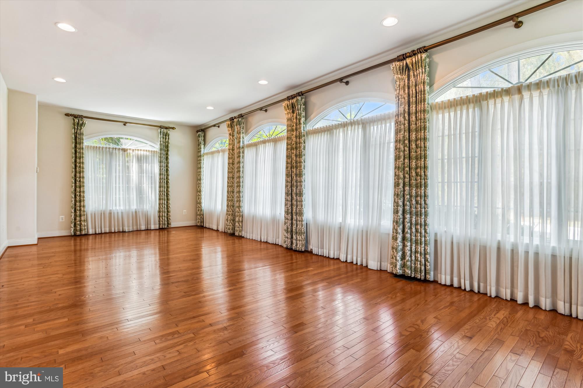 HUNT VALLEY CHASE - Residential