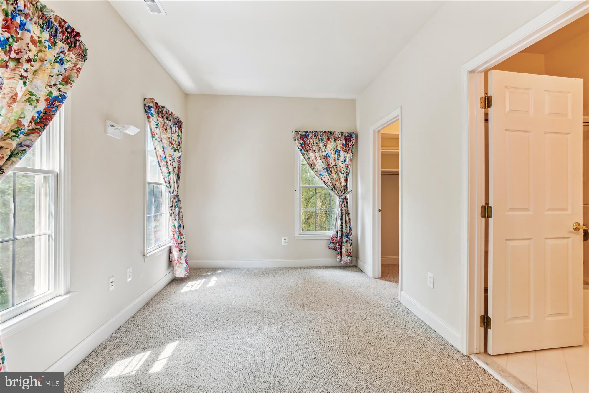 HUNT VALLEY CHASE - Residential