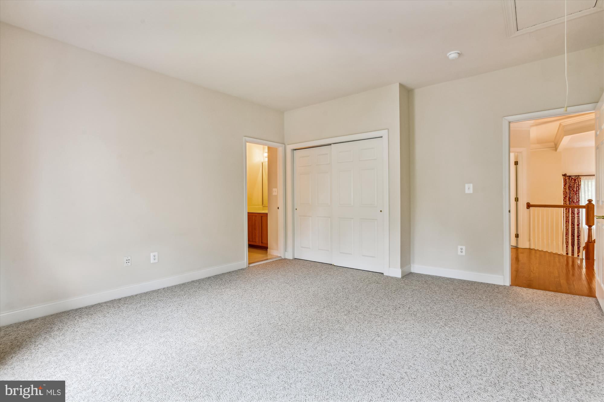 HUNT VALLEY CHASE - Residential