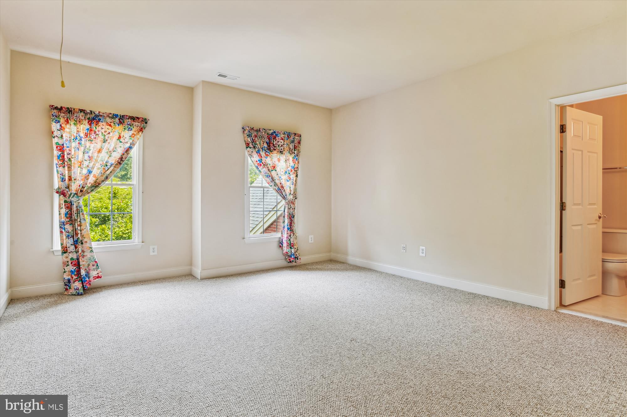 HUNT VALLEY CHASE - Residential