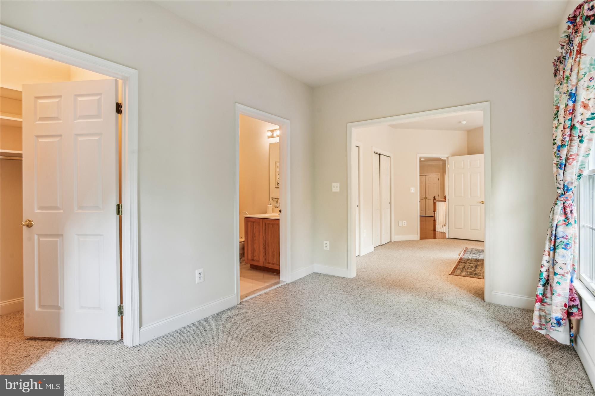 HUNT VALLEY CHASE - Residential