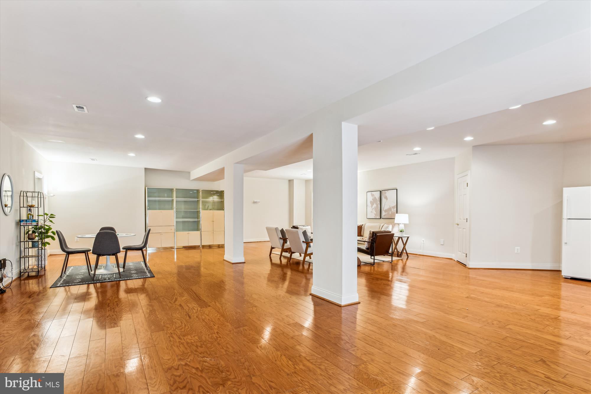 HUNT VALLEY CHASE - Residential