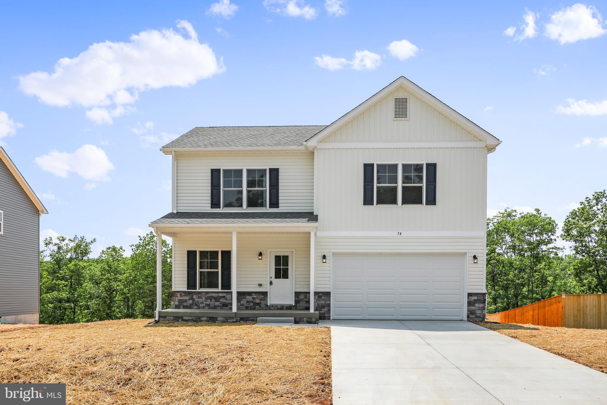 MIDDLE CREEK VISTAS - Residential