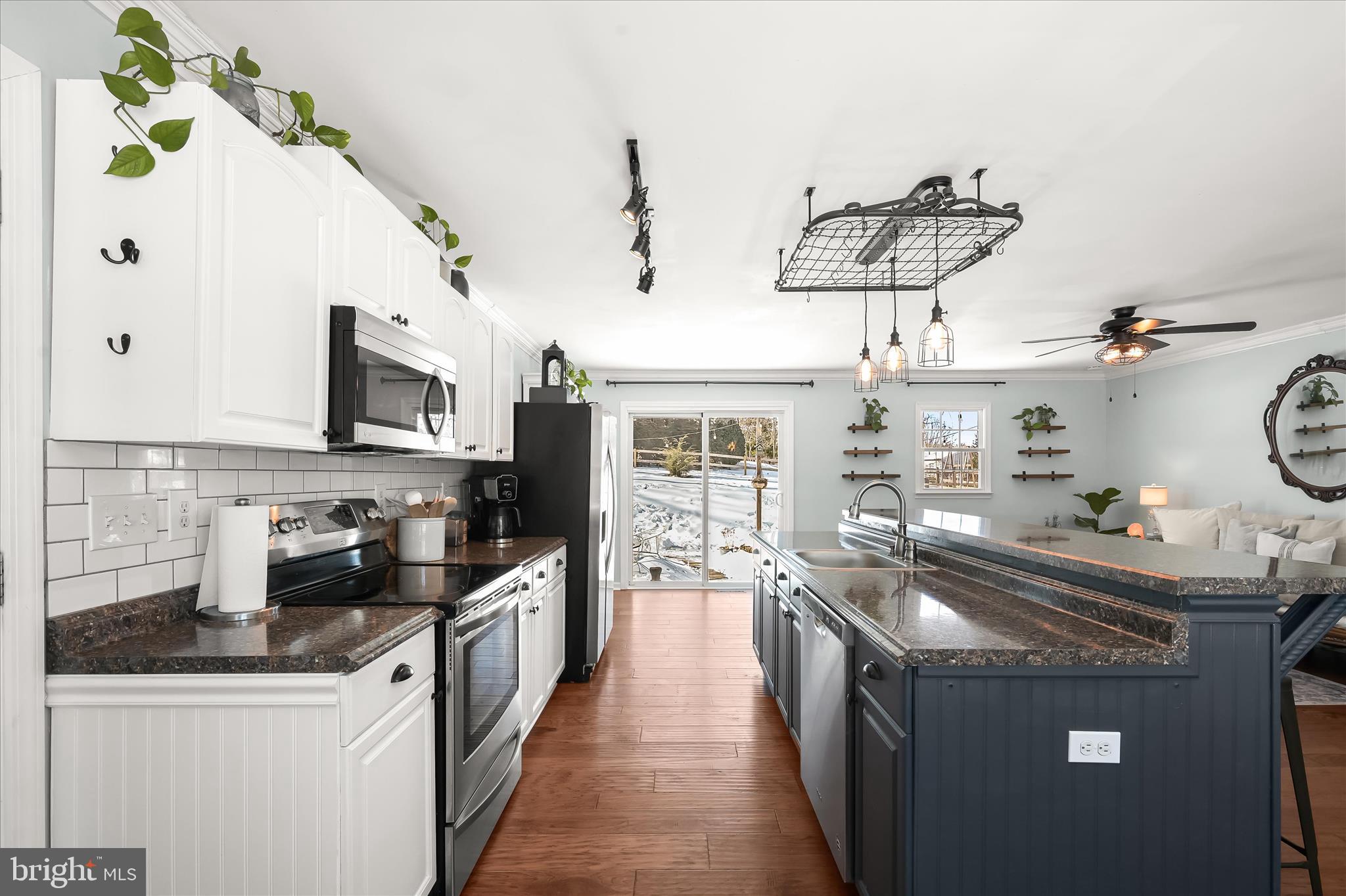 LINTON SPRINGS - Residential