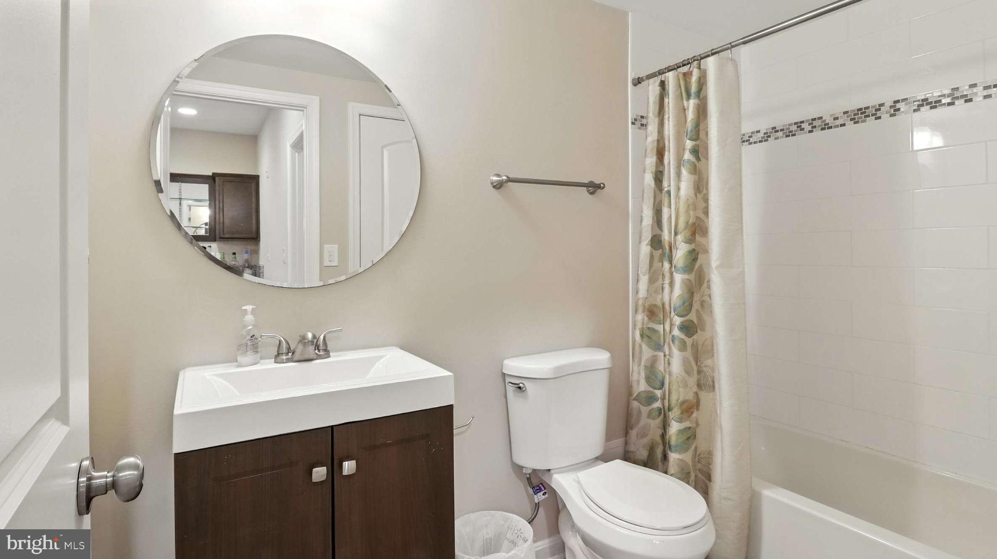 WOODMORE TOWNE CENTRE - Residential