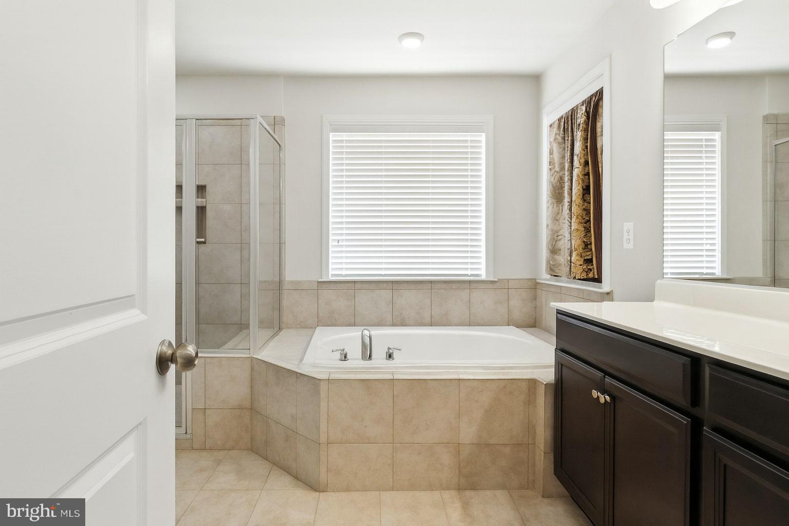 WOODMORE TOWNE CENTRE - Residential