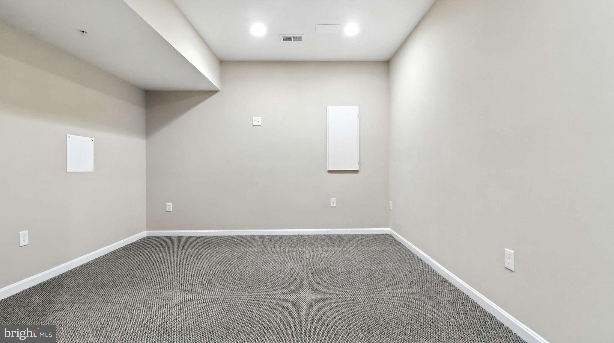 WOODMORE TOWNE CENTRE - Residential