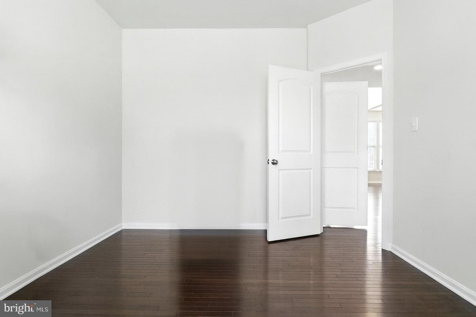 WOODMORE TOWNE CENTRE - Residential