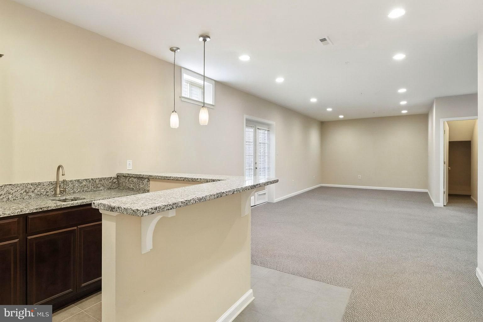 WOODMORE TOWNE CENTRE - Residential