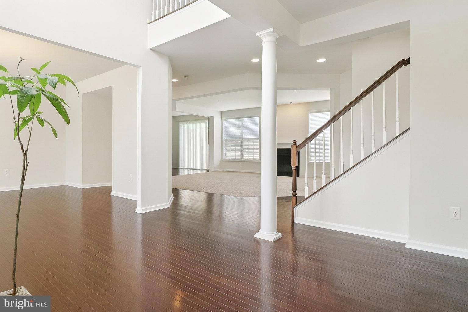 WOODMORE TOWNE CENTRE - Residential