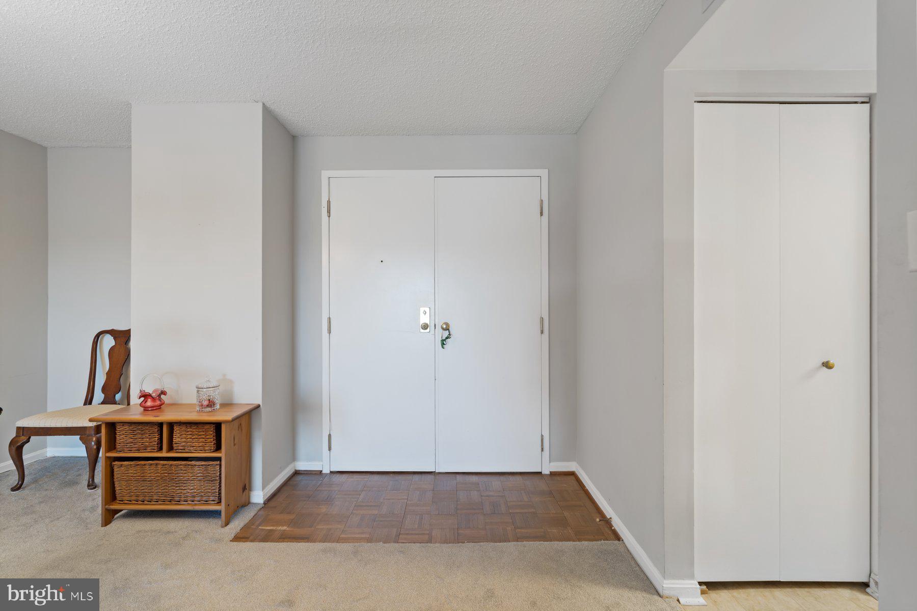 1040 DEER RIDGE DRIVE 402