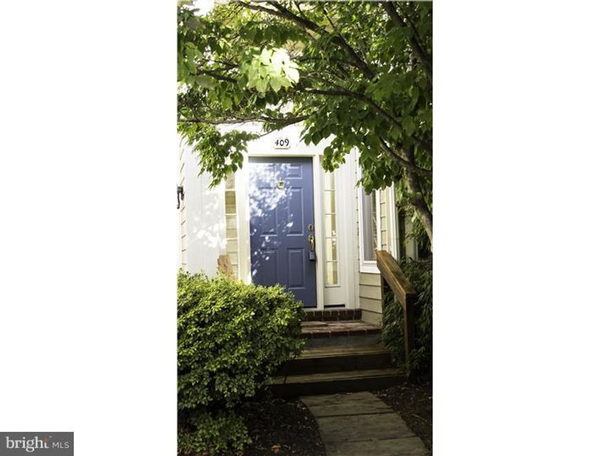 Wonderful opportunity to own a 23 year old home that has been completely and professionally renovated in the past 10 yrs. Finishes include: American cherry full plank, Brazilian mohogany and maple hardwood floors,Pella windows/doors, Murano glass track lights, Cherry cabinets, Granite countertops, Viking 6 burner range, Miele dishwasher, Armstrong HVAC, Rinnai tank-less hot water heater,Kohler pedestal sink,Jacuzzi self-cleaning whirlpool tub, Moen fixtures, Hand cut Italian tile and Velux skylites. The Village of Earles Lake is a scenic, peaceful retreat in the heart of Newtown Square with EZ commute to major routes, shopping, places of worship, and country clubs. The famed EA Academy is right around the corner. This home offers 3 Bedrooms with a possibility of another bedroom in the finished walk-out lower level and  two full Bathrooms plus newer Powder Room on the first floor. Wall to wall neutral carpets line the stairs, lower and upper level hallways. The perfect orientation permits sun filled rooms and happy living. This is a turn-key lifestyle with some exterior maintenance, lawn, snow and trash removal on the association. It is professionally managed by Wise and Associates and is the perfect option to new construction in this location. Unit backs onto woods and although a one car garage is attached; unlimited parking is nearby.