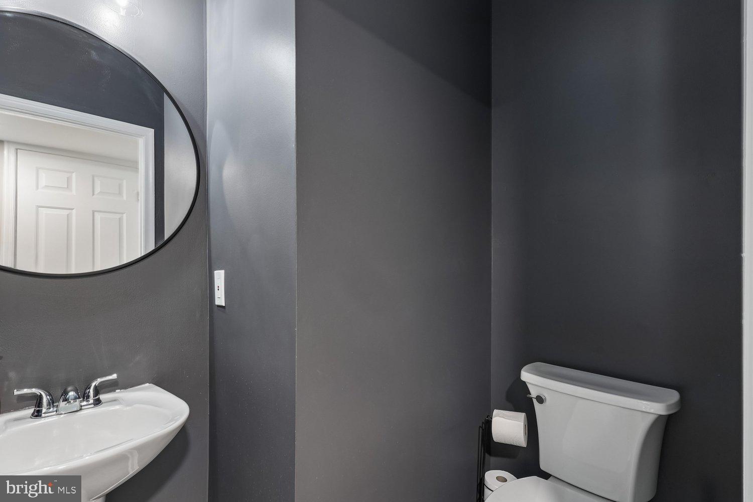 FARMINGTON VILLAGE - Residential