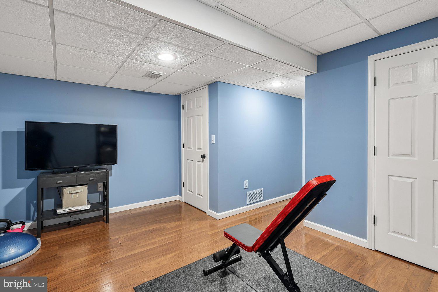 FARMINGTON VILLAGE - Residential