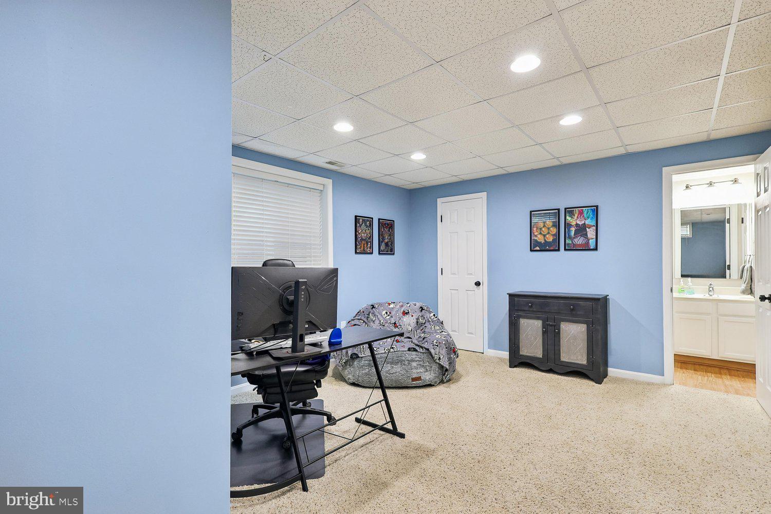 FARMINGTON VILLAGE - Residential