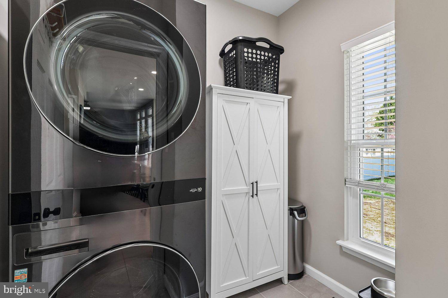 FARMINGTON VILLAGE - Residential