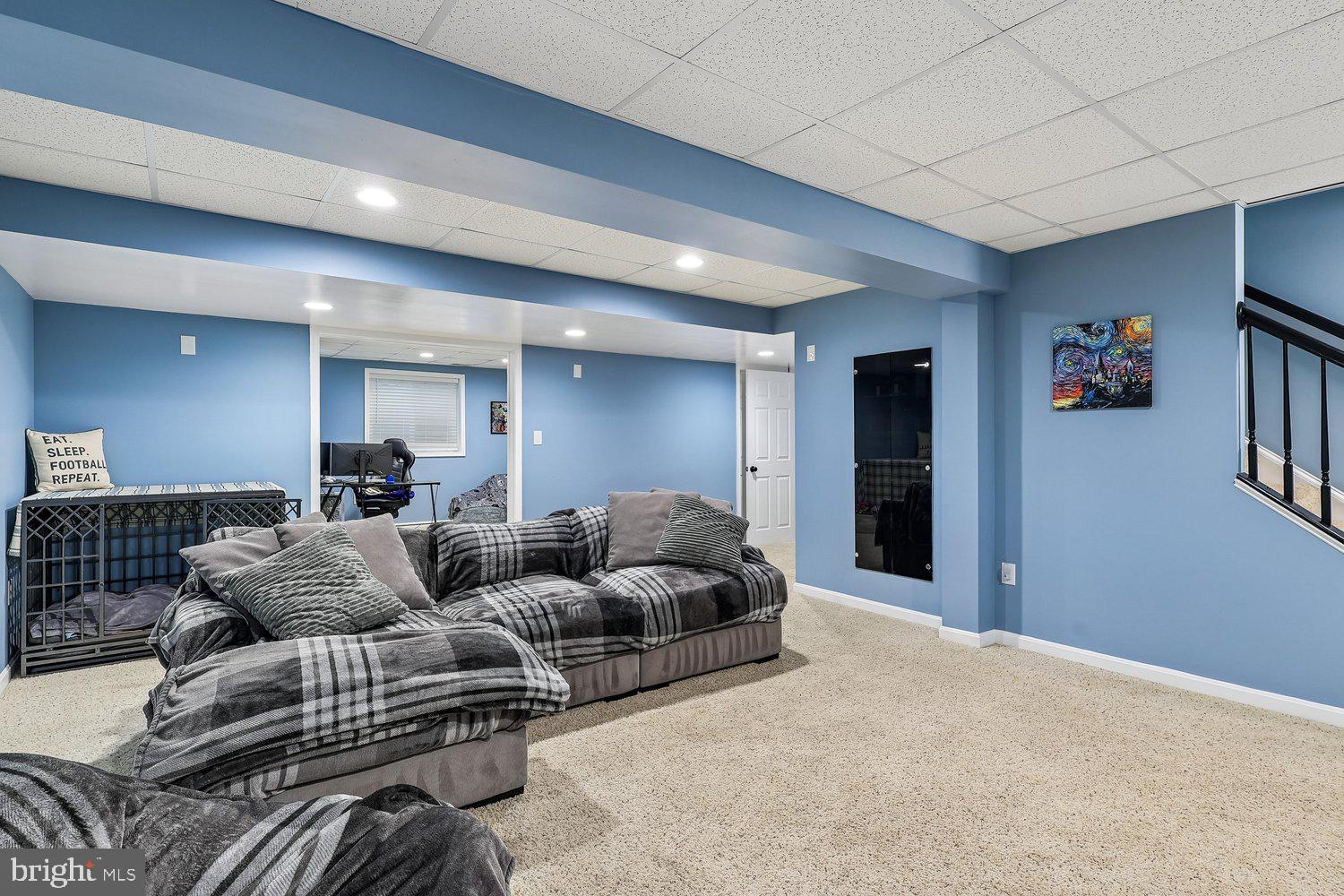 FARMINGTON VILLAGE - Residential