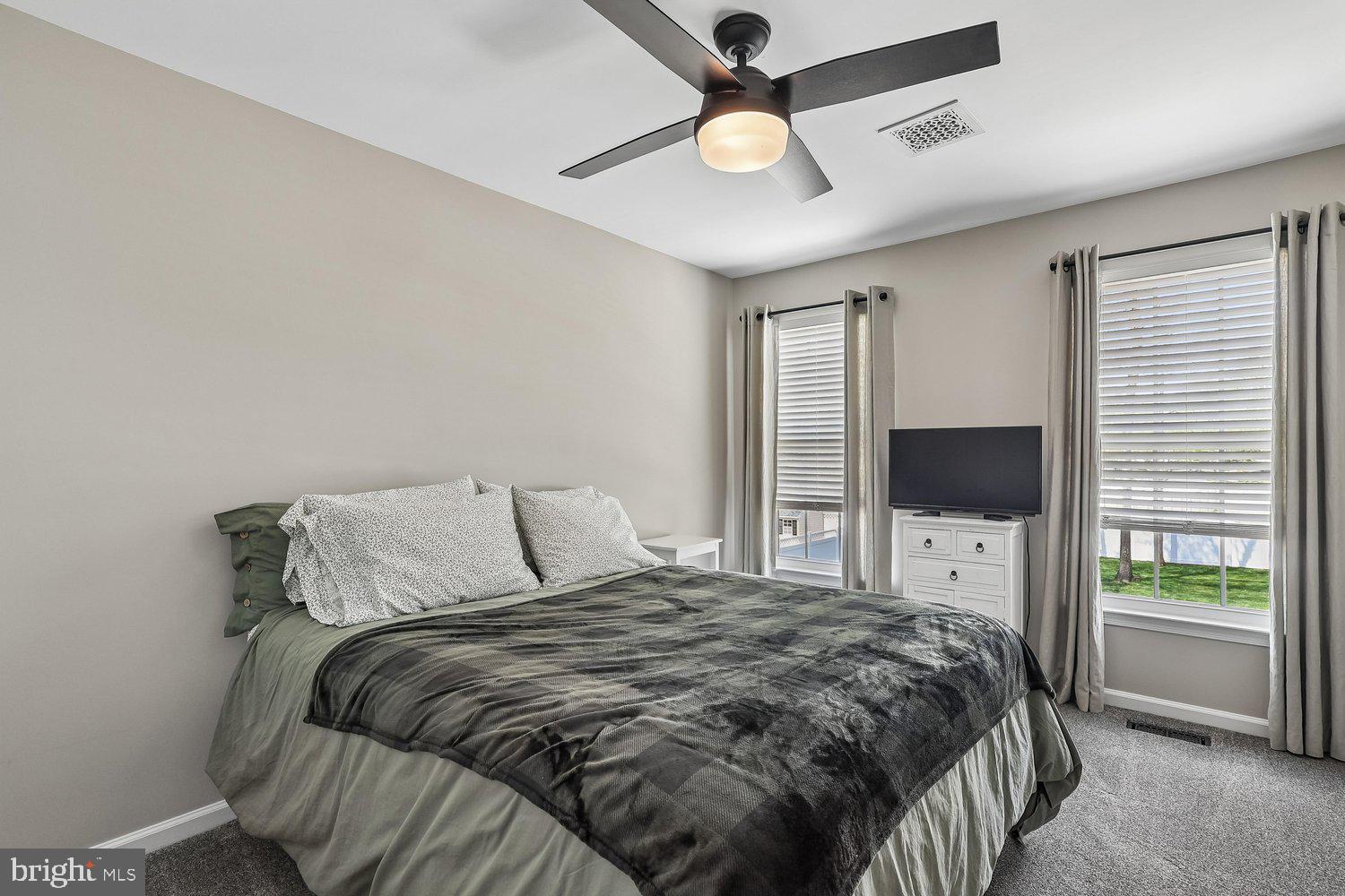 FARMINGTON VILLAGE - Residential