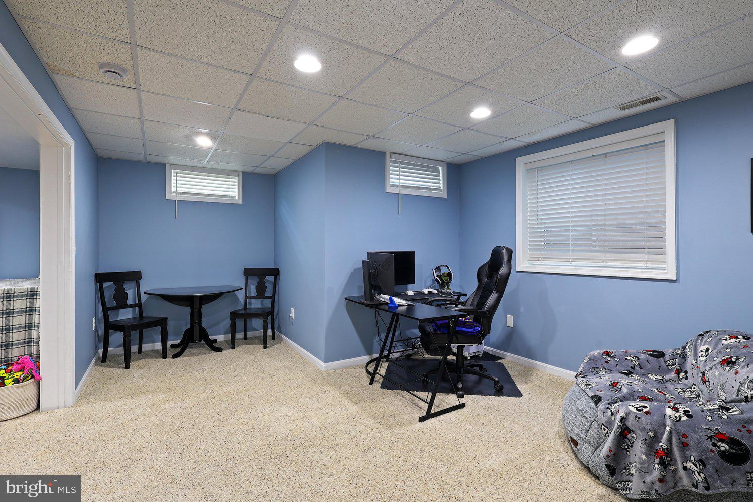 FARMINGTON VILLAGE - Residential