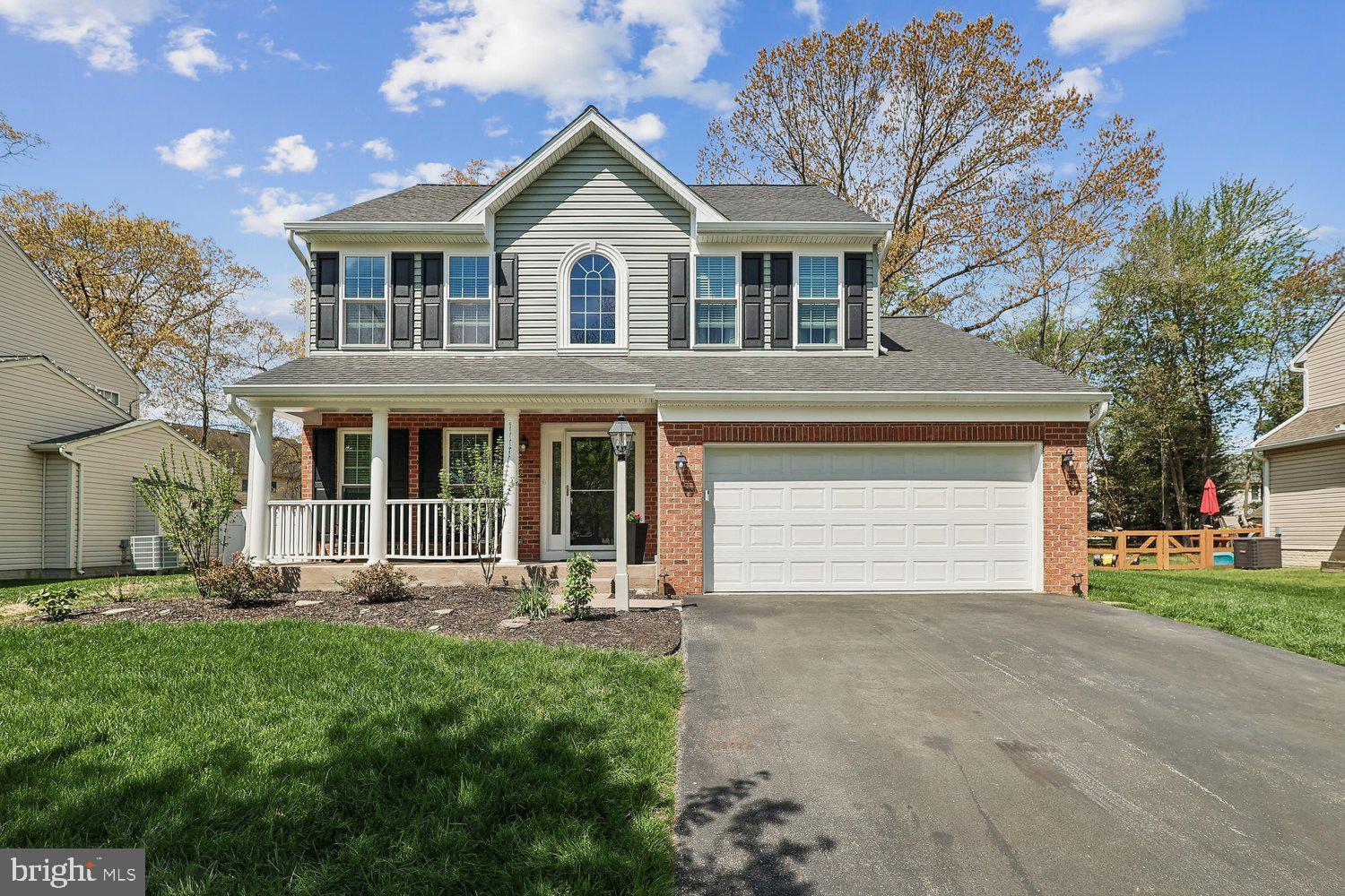 FARMINGTON VILLAGE - Residential