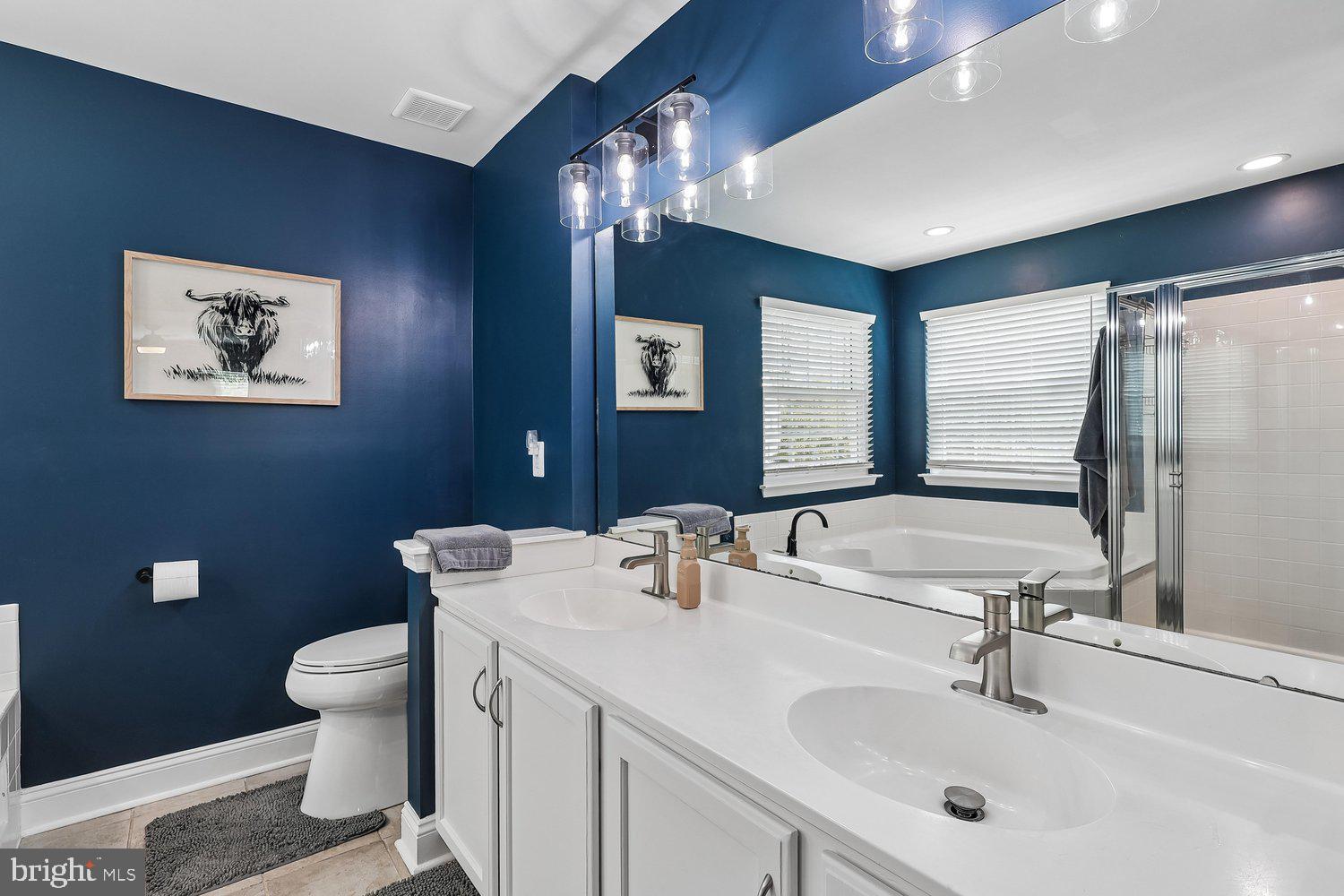 FARMINGTON VILLAGE - Residential