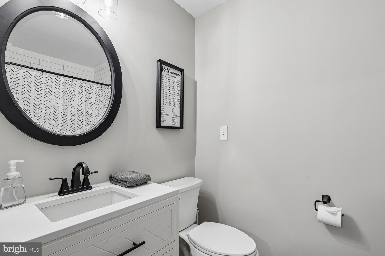 FARMINGTON VILLAGE - Residential