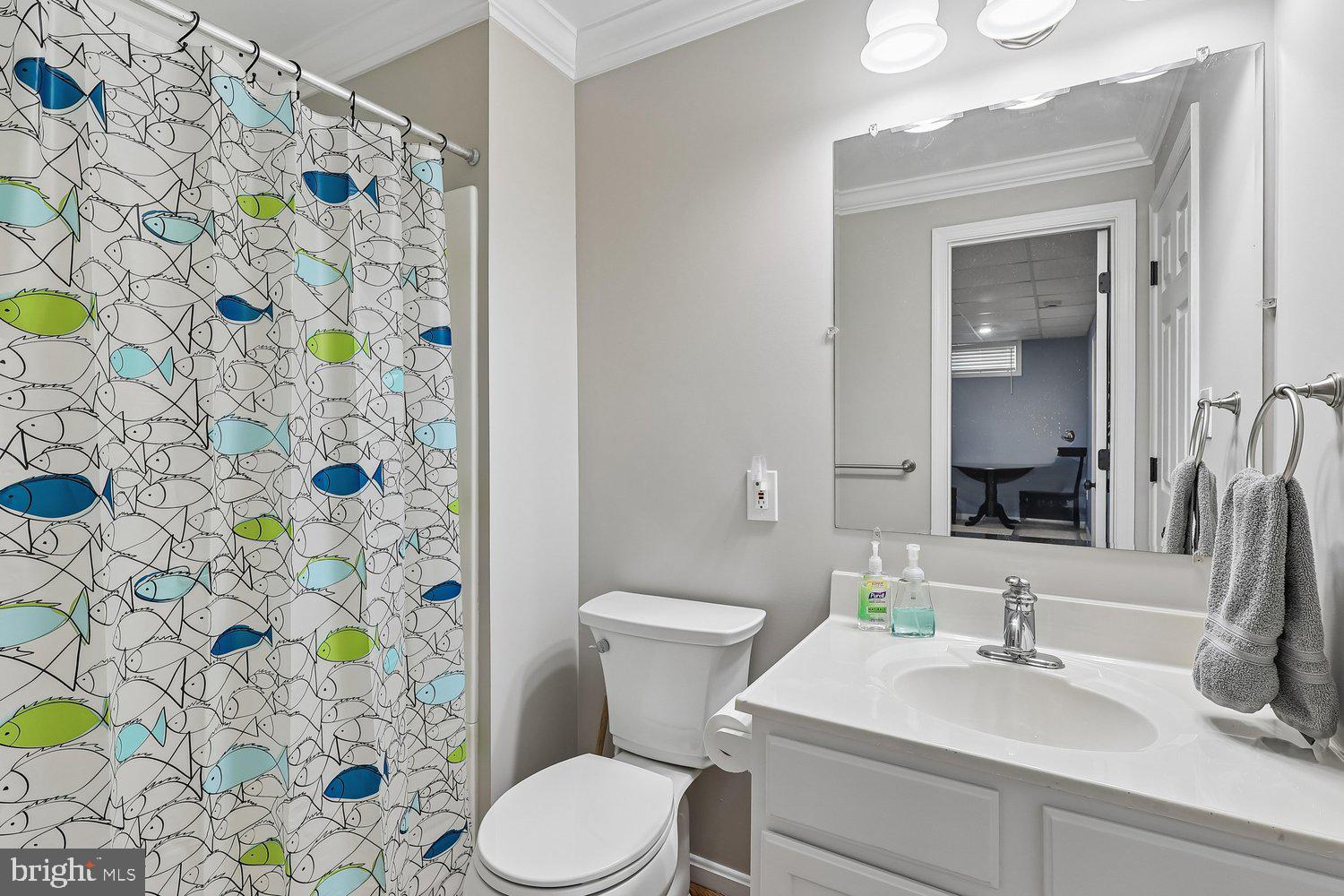 FARMINGTON VILLAGE - Residential