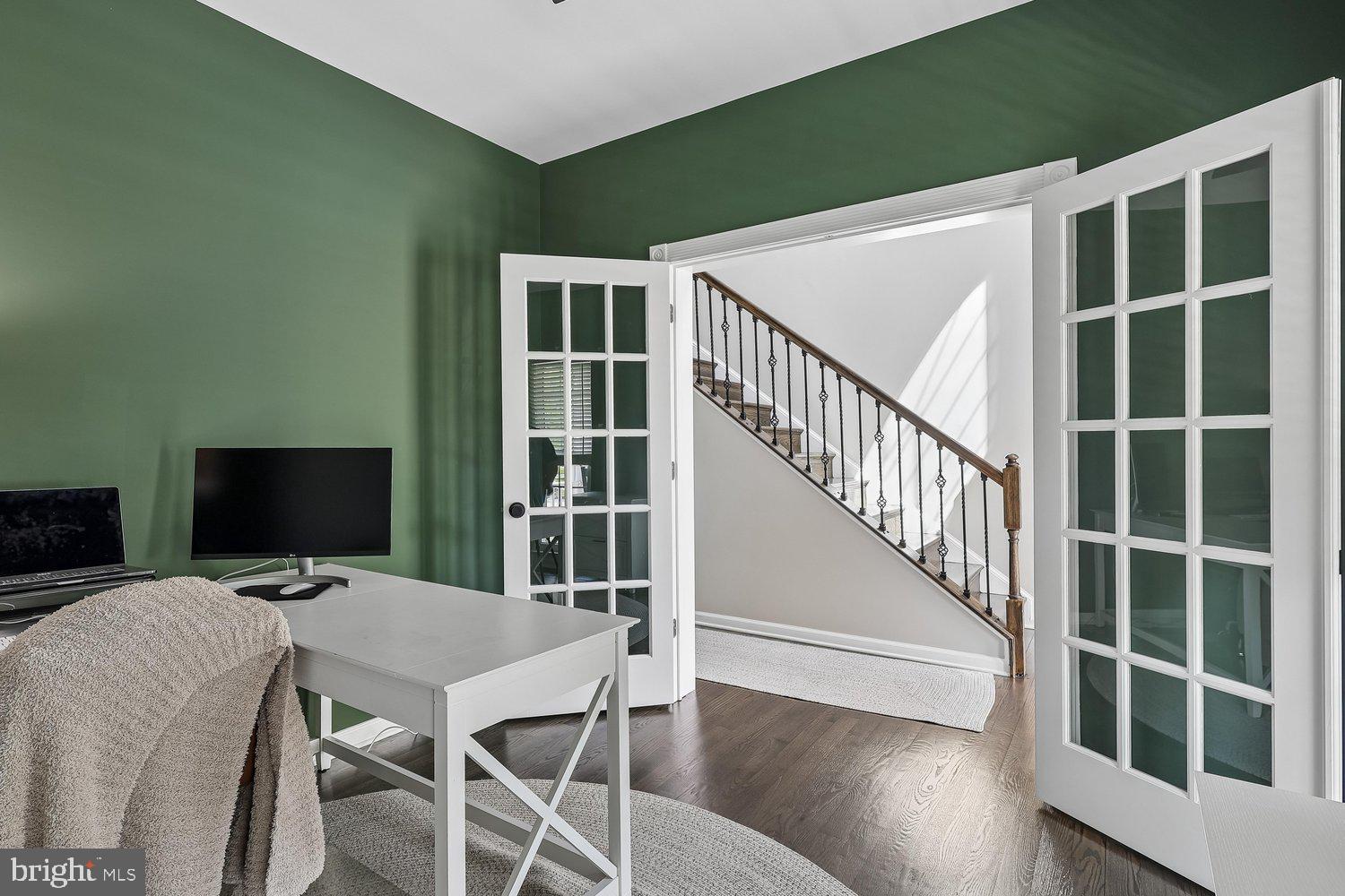 FARMINGTON VILLAGE - Residential