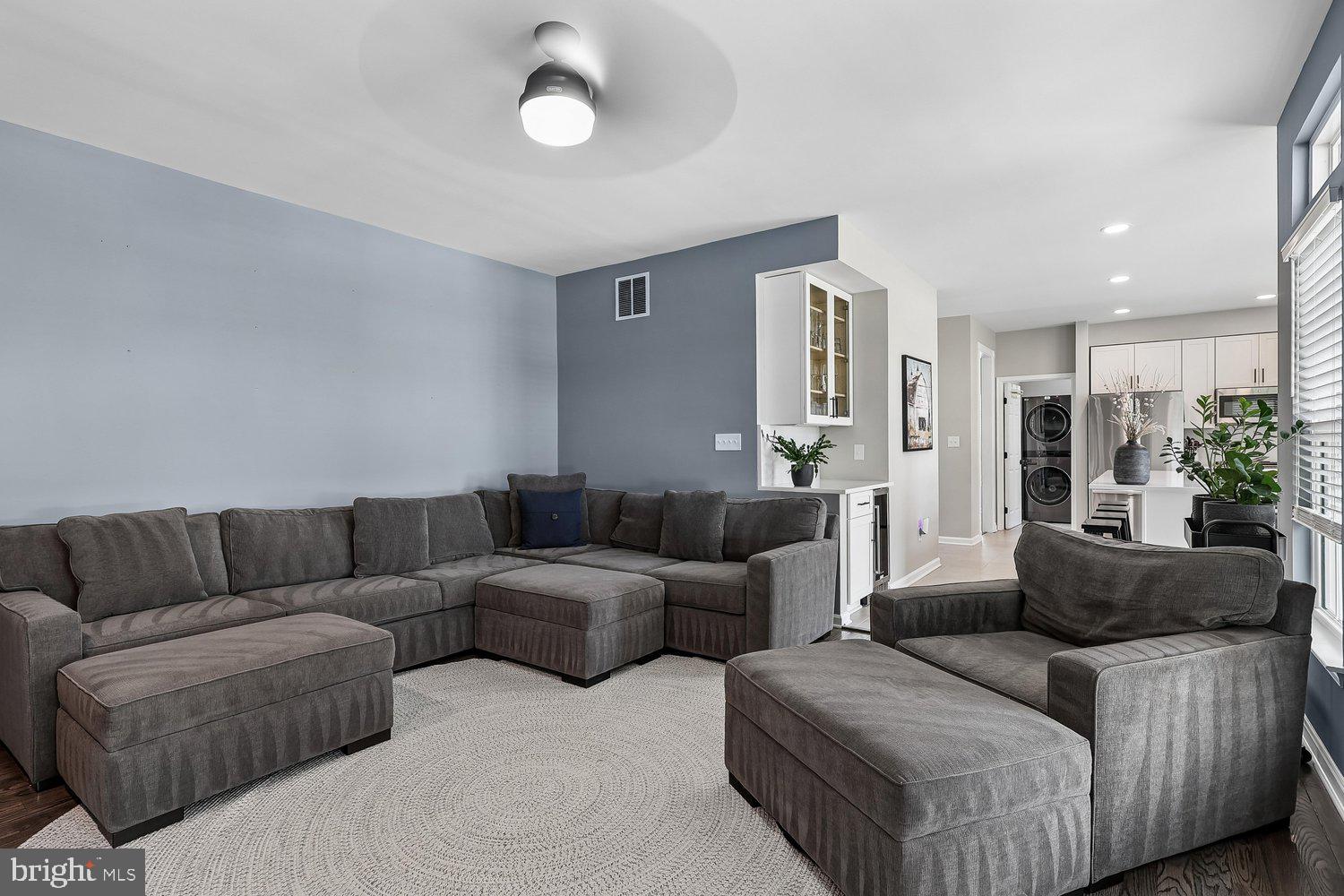 FARMINGTON VILLAGE - Residential