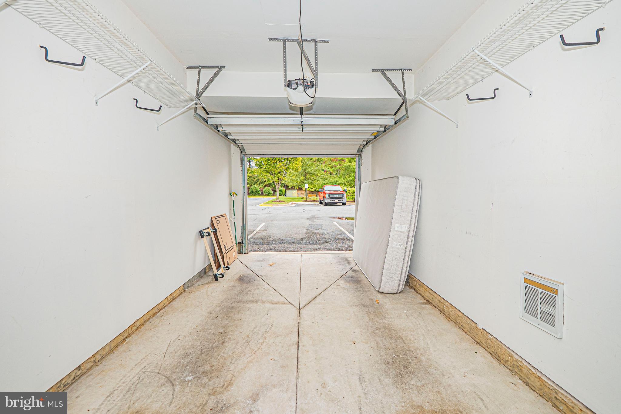 CARROLLS CREEK - Residential