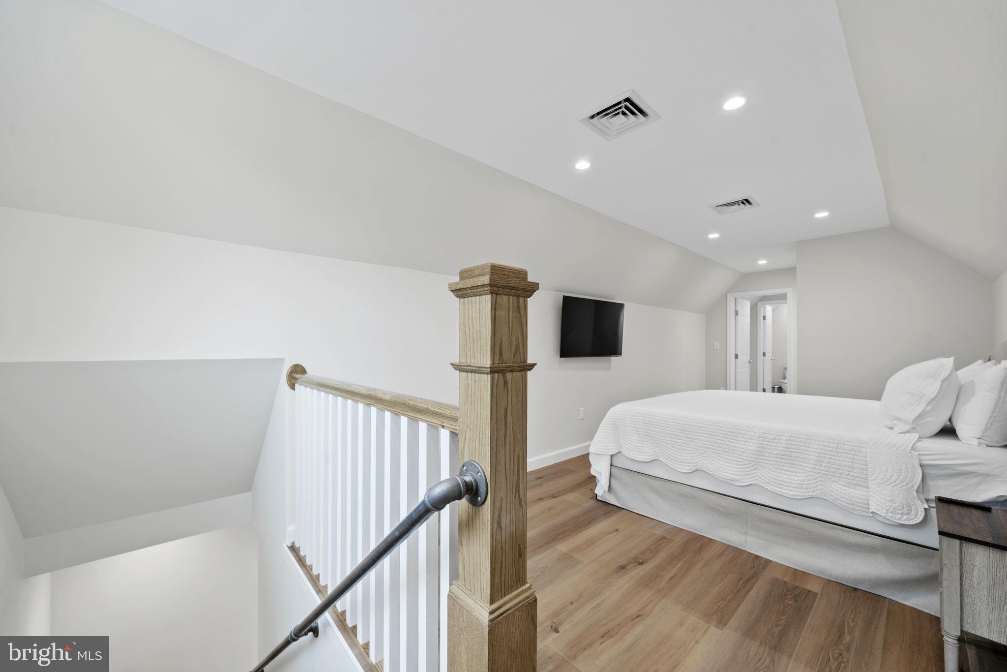 MOUNT IDA - Residential