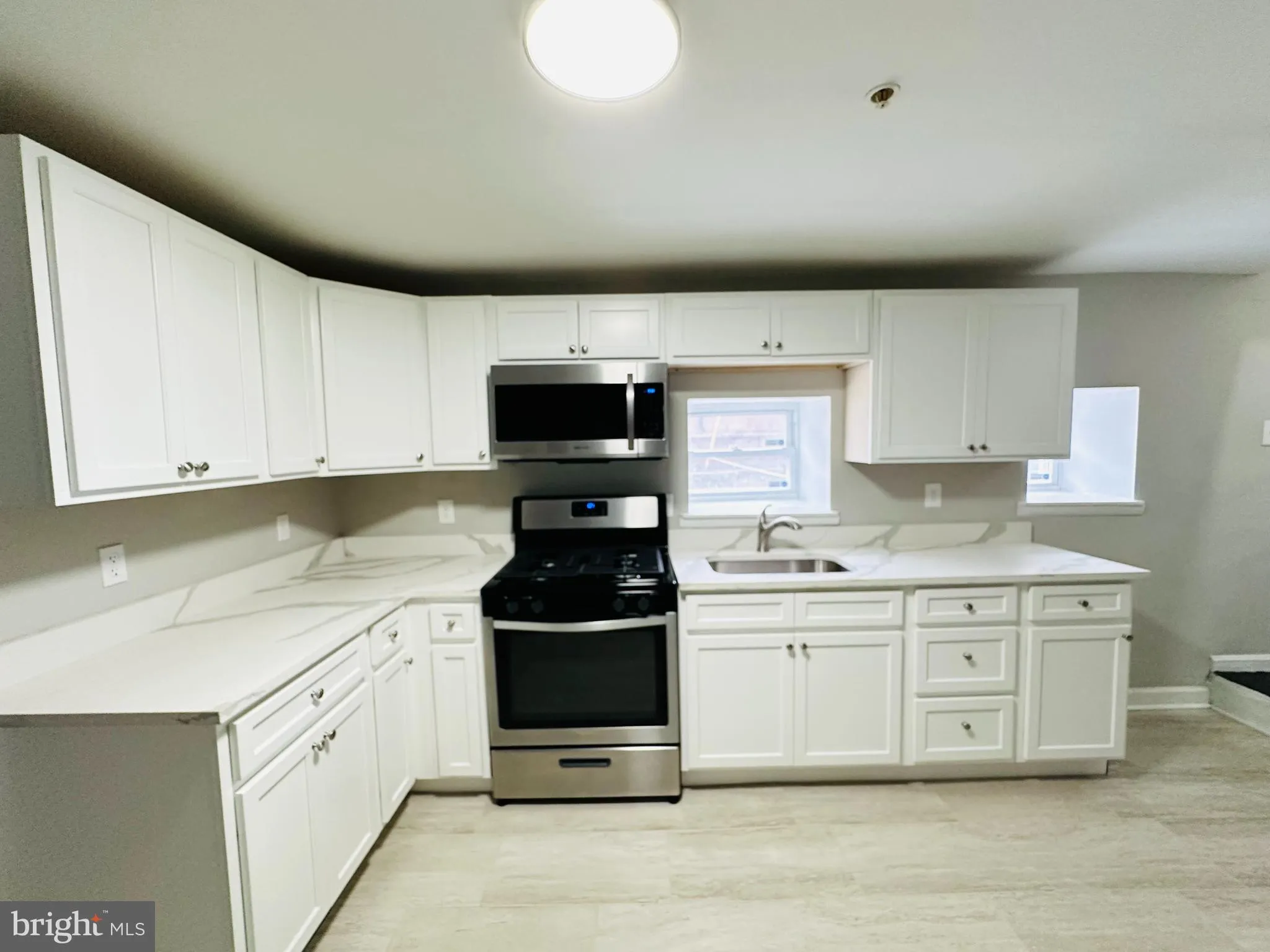 Baltimore, Maryland 21218, United States, 3 Bedrooms Bedrooms, ,1 BathroomBathrooms,Residential,Active,30703