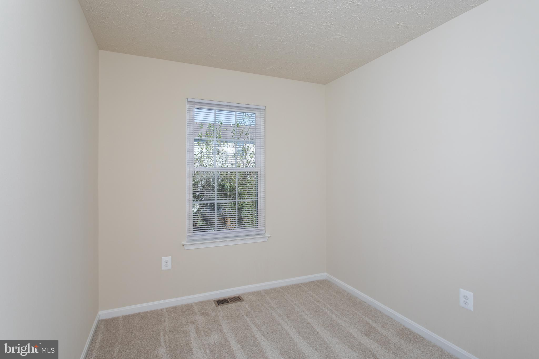 RIVERSIDE RUN - Residential