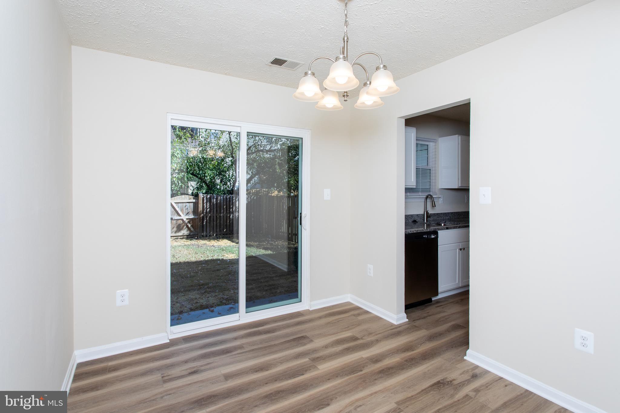 RIVERSIDE RUN - Residential