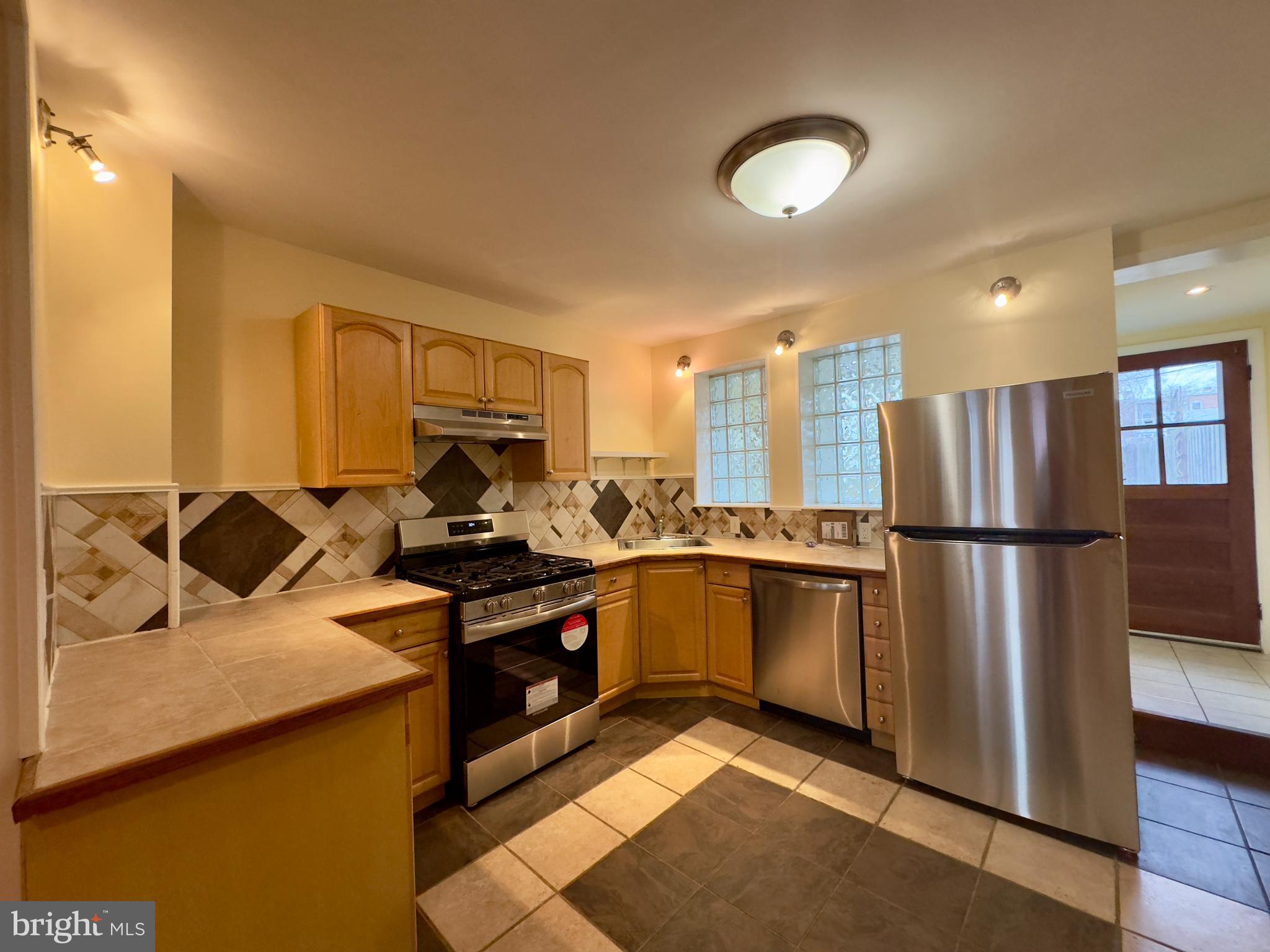 REMINGTON HISTORIC DISTRICT - Residential Lease