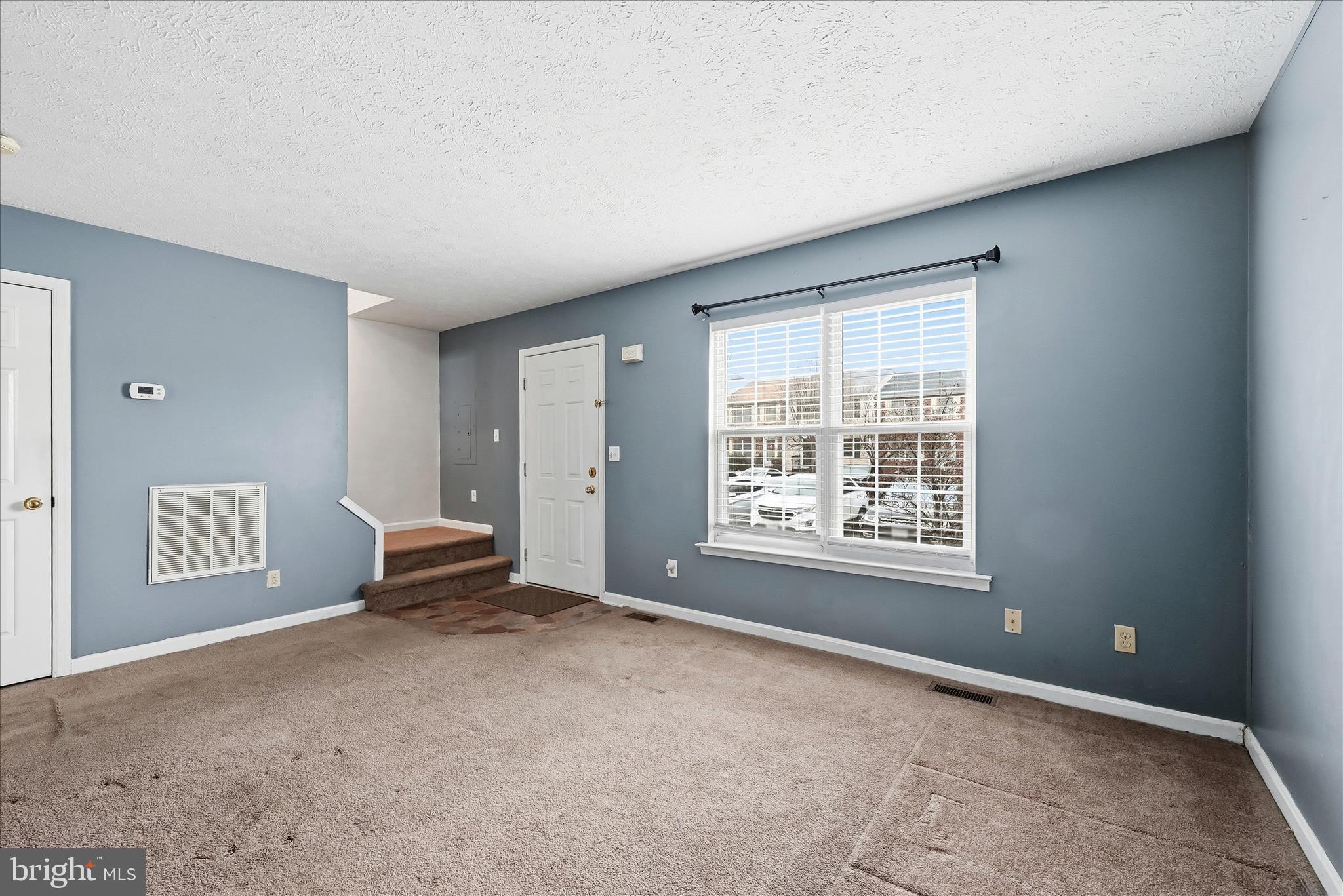 LAKEVIEW TOWNHOUSES - Residential