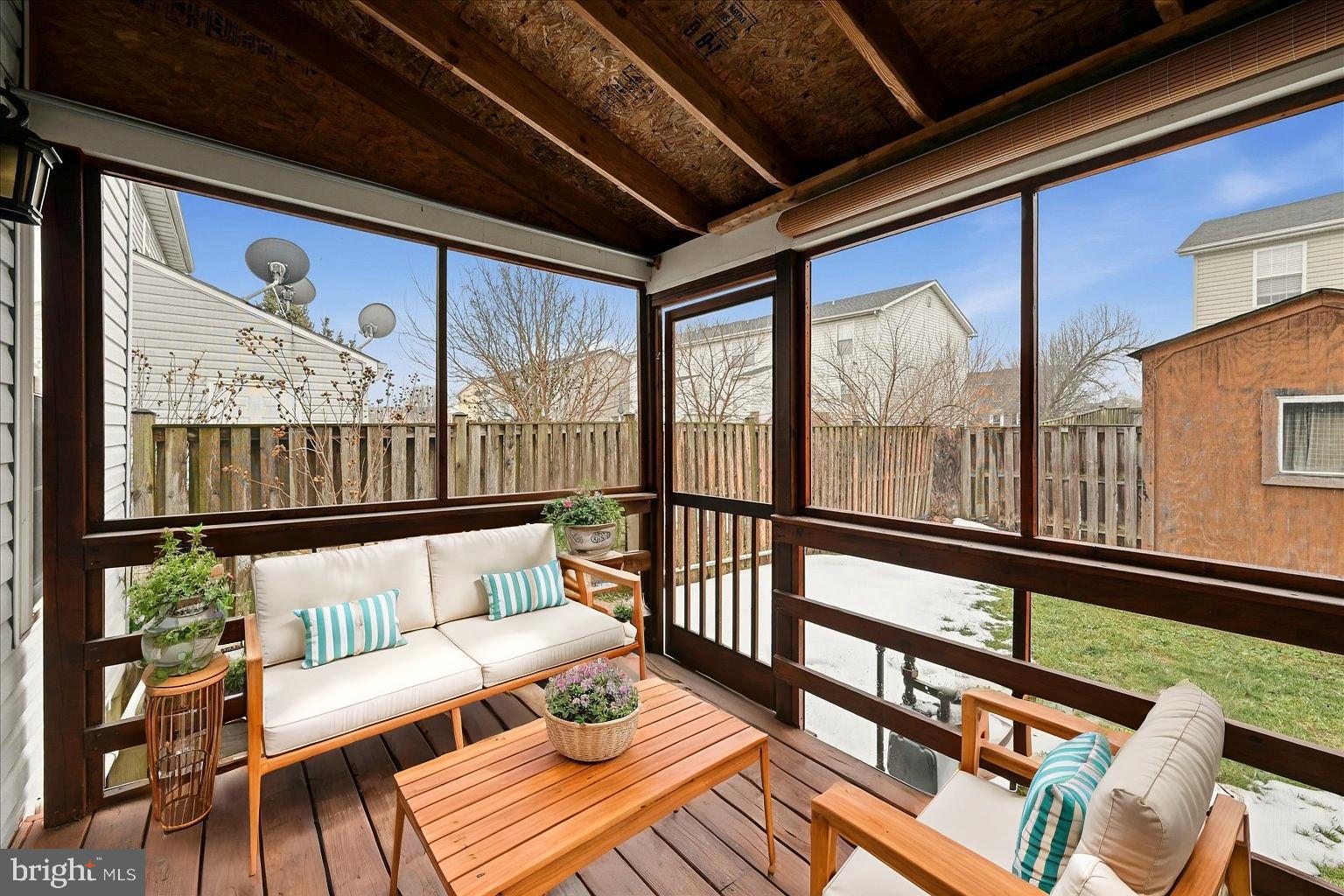 LAKEVIEW TOWNHOUSES - Residential