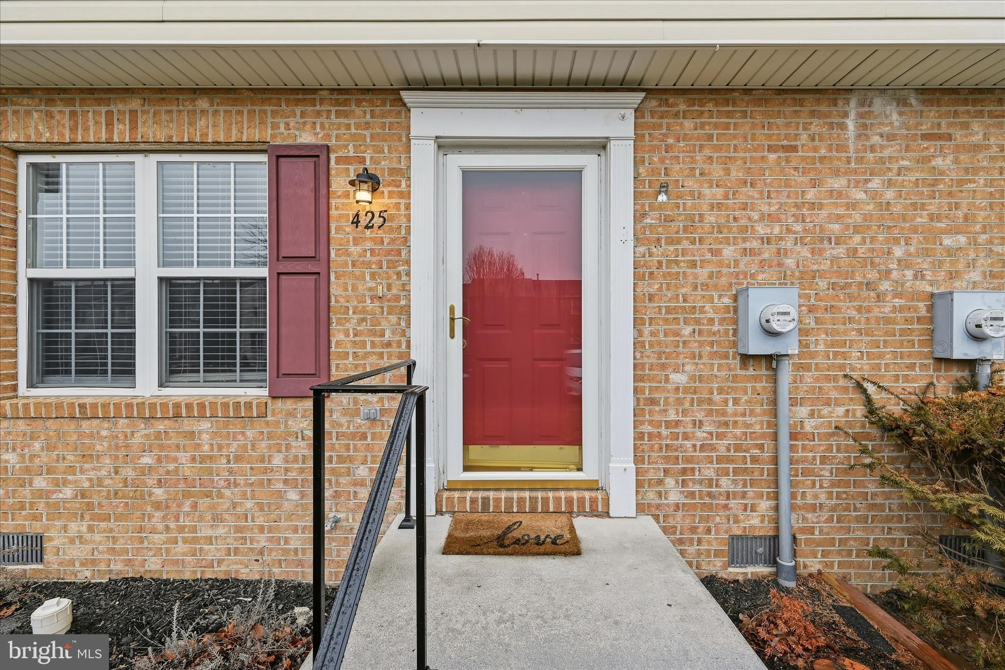 LAKEVIEW TOWNHOUSES - Residential